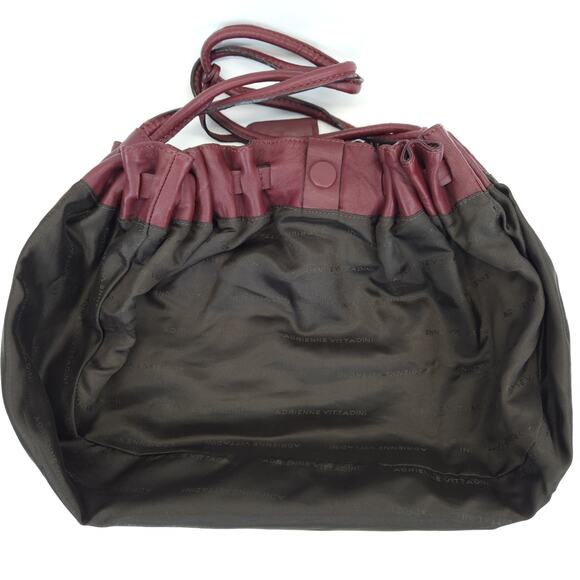 Adrienne Vittadini Hobo Bag Burgundy Leather Shoulder Slouchy Pocket Boho Y2K - Picture 8 of 14